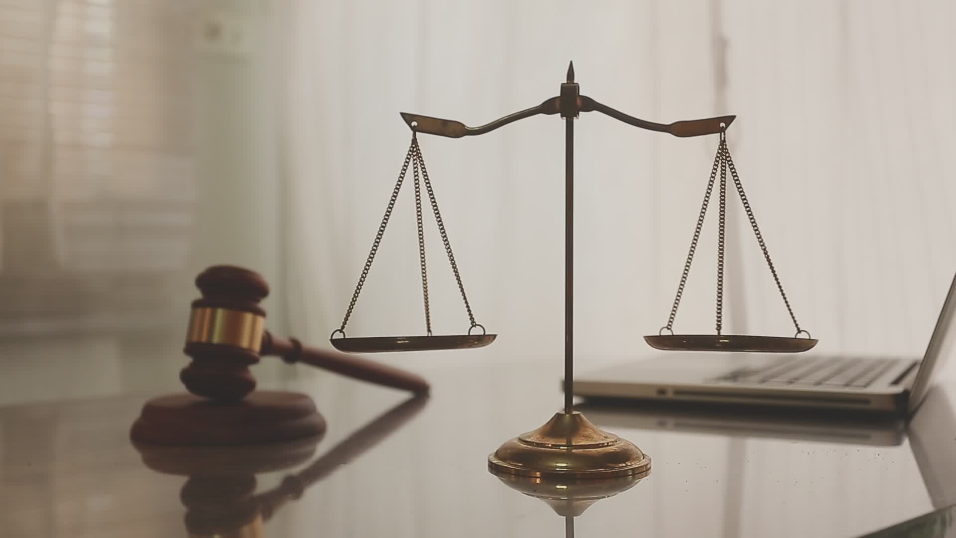 law-4.jpg