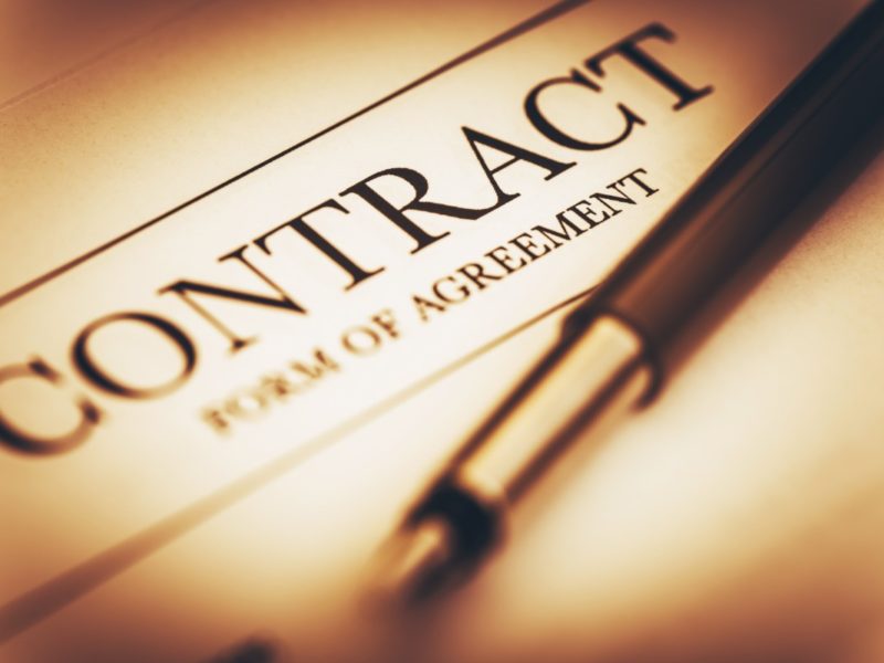 Contract Lawyers in Alberta